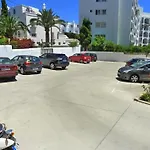 R1345 Carabeo 1-42, Access To The Апартаменты