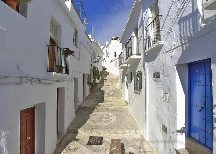 R1345 Carabeo 1-42, Access To The Apartment