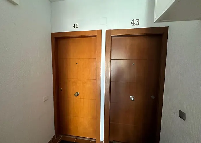 R1345 Carabeo 1-42, Access To The 아파트