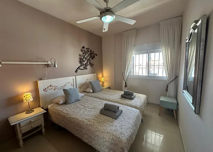 R1345 Carabeo 1-42, Access To The 아파트